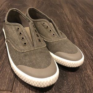 Sperry slip on shoes